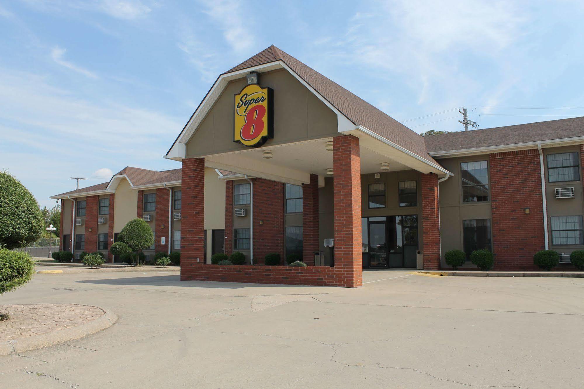 Super 8 By Wyndham Morrilton Motel Екстериор снимка
